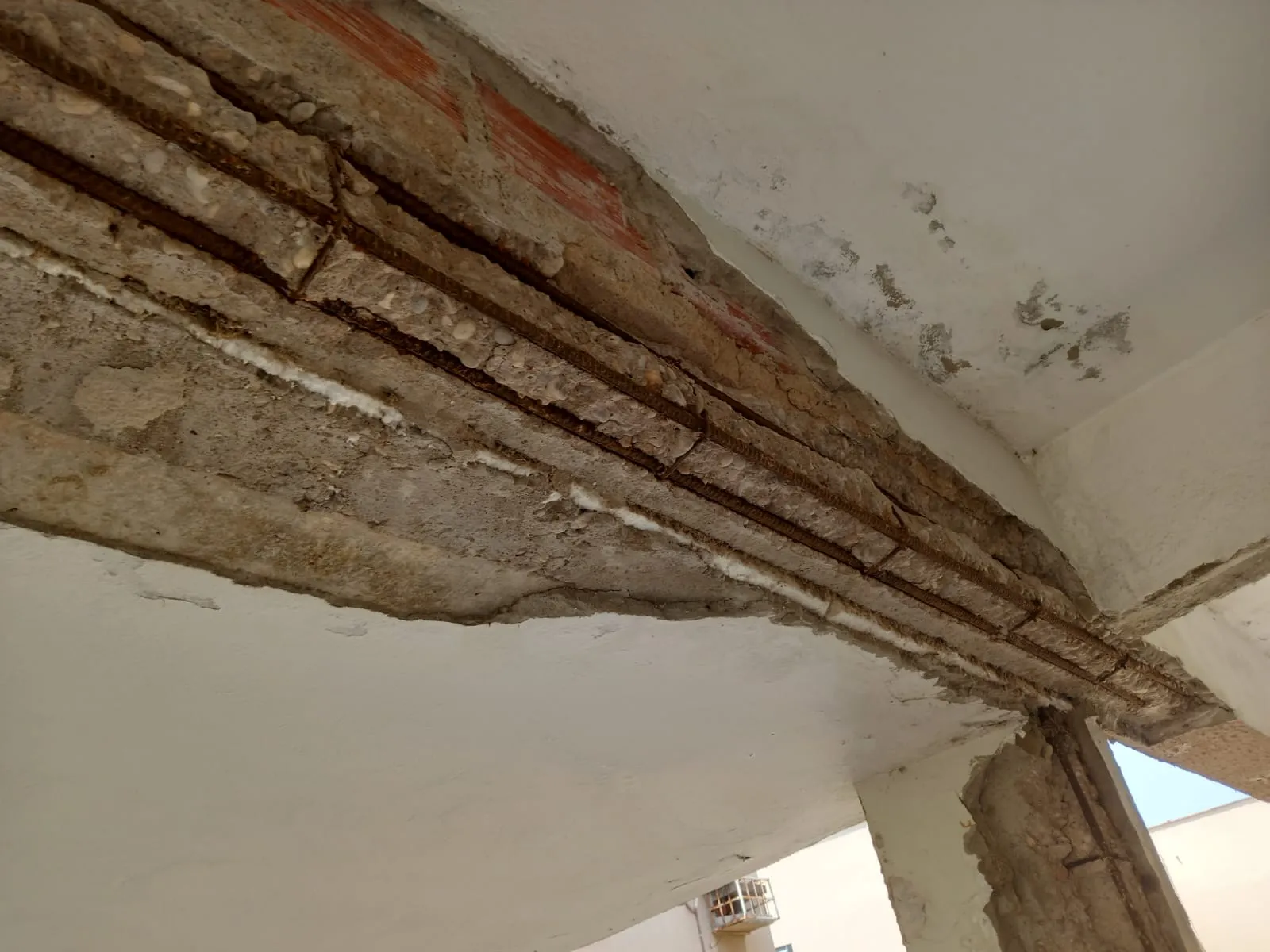 Fissuras em concreto